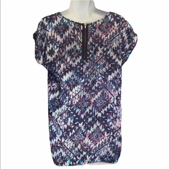 Pink Republic Zipper Back Shirt Size M - Picture 2 of 3